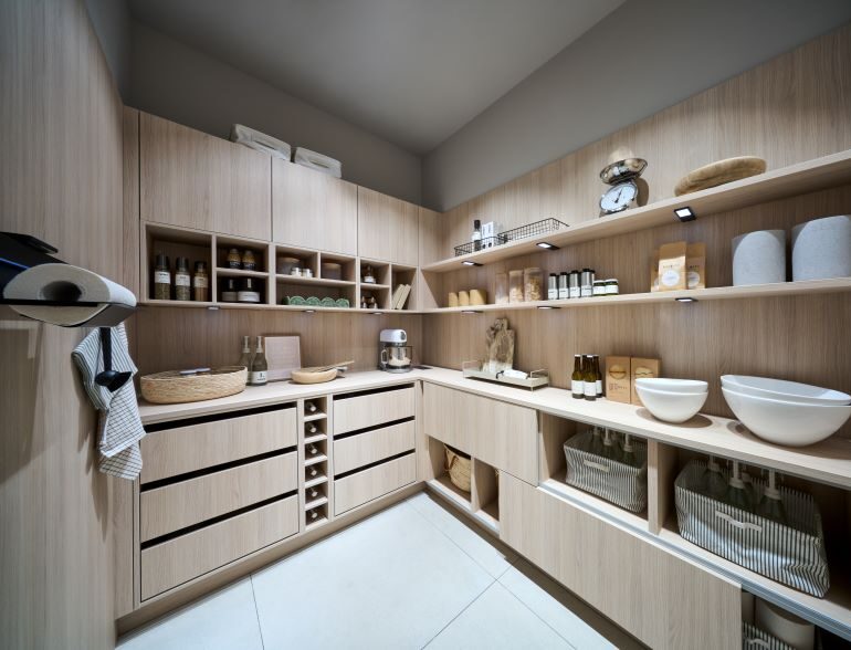 MONTREAL Feineiche-hell Speis 1 web